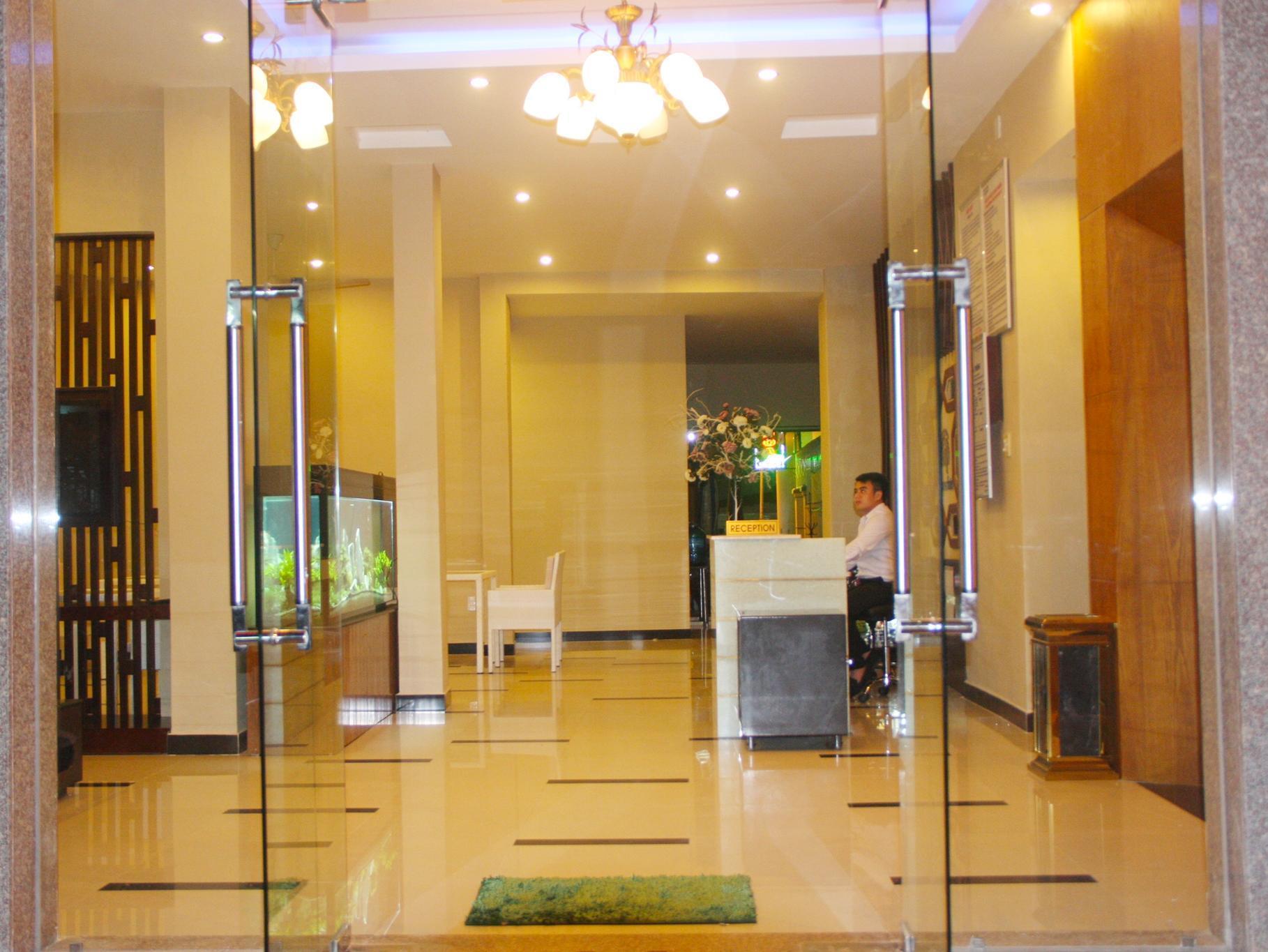 Cosmos Hotel Nha Trang By Ht Exterior foto