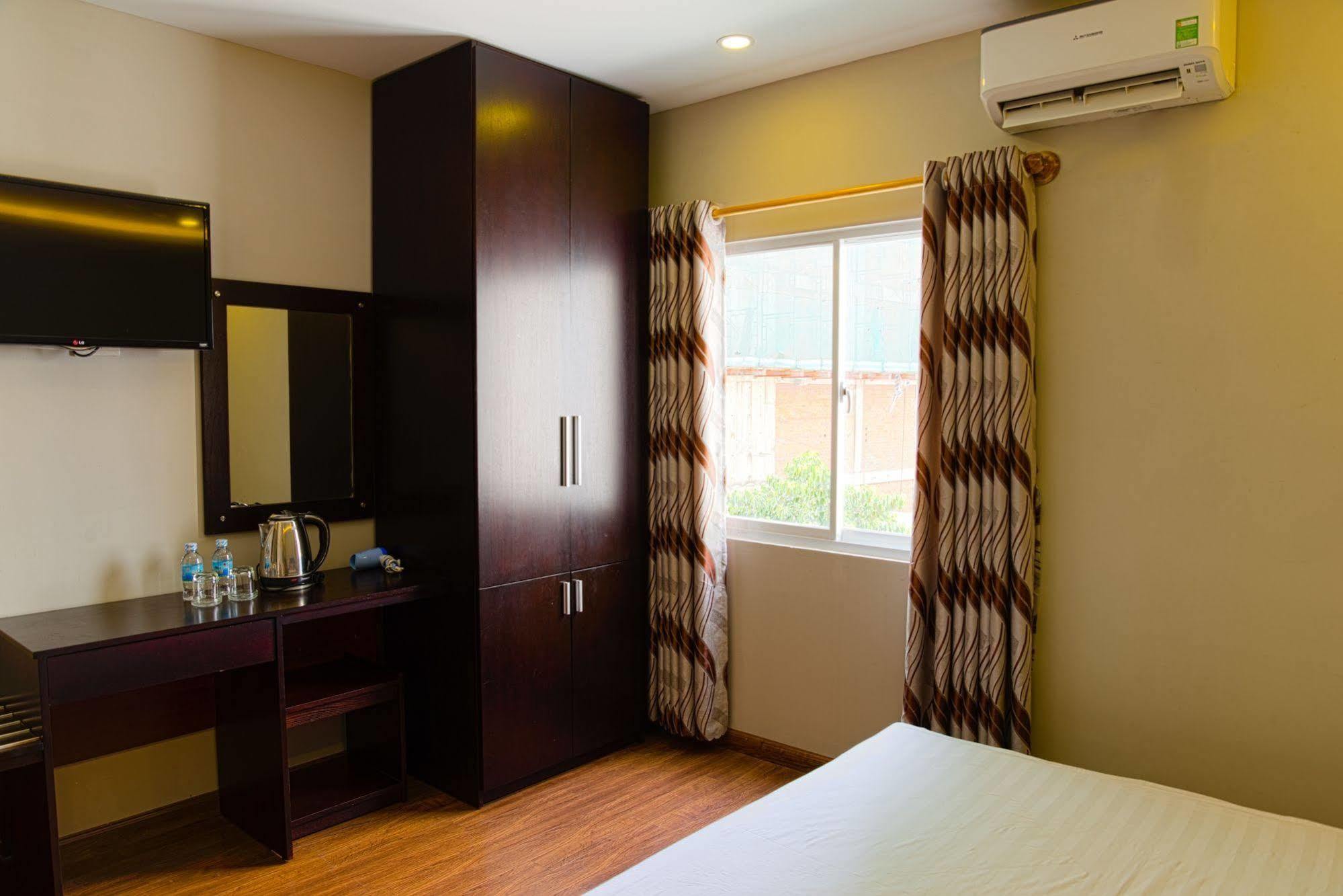 Cosmos Hotel Nha Trang By Ht Exterior foto